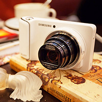 Samsung Galaxy Camera -   